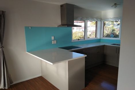 Photo of property in 1/26 Marcel Place, Glenfield, Auckland, 0629