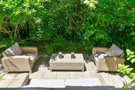 Photo of property in 12 Tensing Place, Khandallah, Wellington, 6035