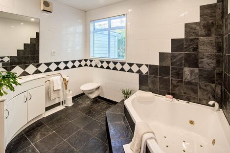 Photo of property in 157 Mitchell Street, Brooklyn, Wellington, 6021