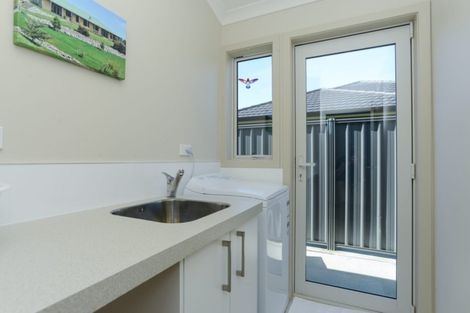 Photo of property in 50 Kapiti Drive, Poraiti, Napier, 4112
