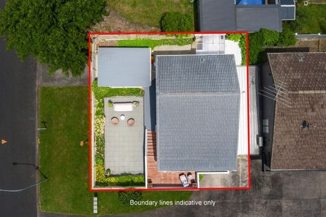 Photo of property in 1/180 Sandspit Road, Shelly Park, Auckland, 2014