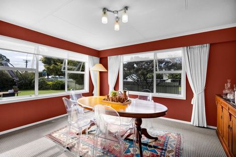 Photo of property in 27 Cameron Street, Hawera, 4610