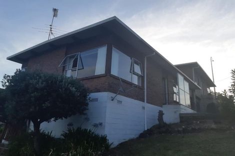 Photo of property in 2/181 Forrest Hill Road, Forrest Hill, Auckland, 0620