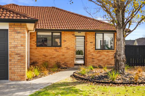 Photo of property in 185 Keri Vista Rise, Papakura, 2110