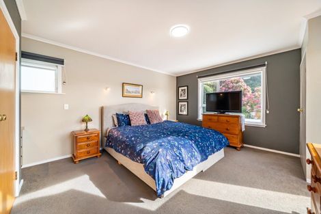 Photo of property in 473 Stokes Valley Road, Stokes Valley, Lower Hutt, 5019