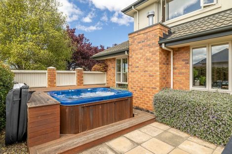 Photo of property in 8 Napoleon Close, Harewood, Christchurch, 8051