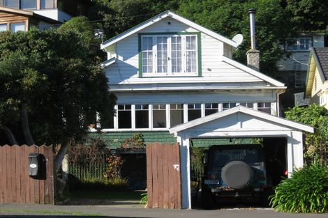 Photo of property in 357 Muritai Road, Eastbourne, Lower Hutt, 5013