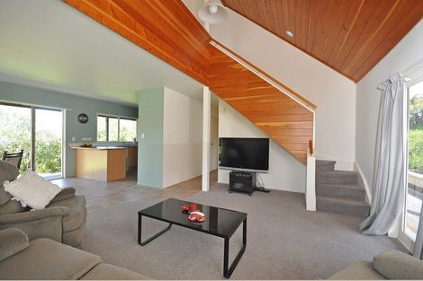 Photo of property in 1 Downer Access Road, Kaukapakapa, 0873