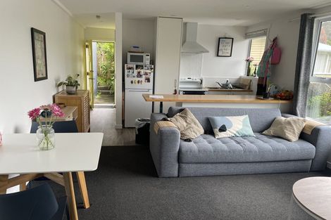 Photo of property in 2/82 Warwick Street, Wilton, Wellington, 6012