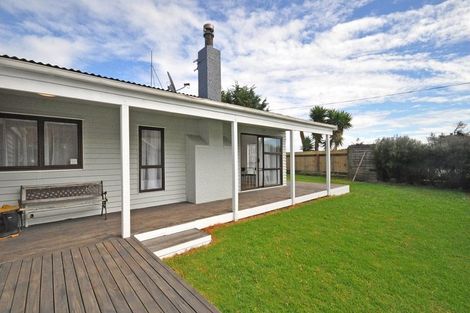 Photo of property in 143 Karioitahi Road, Waiuku, 2683