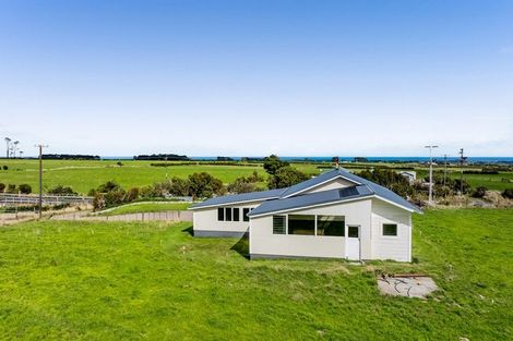 Photo of property in 2288 Eltham Road, Awatuna, Hawera, 4679