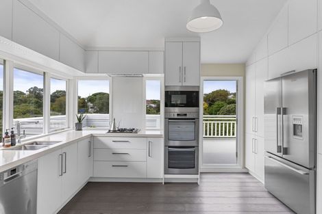 Photo of property in 21 Simla Crescent, Khandallah, Wellington, 6035