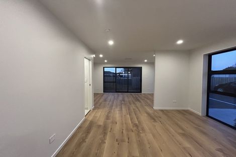 Photo of property in 2/6 Gilberthorpes Road, Islington, Christchurch, 8042