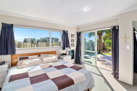 Photo of property in 14 Stonebridge Park Drive, Holdens Bay, Rotorua, 3010