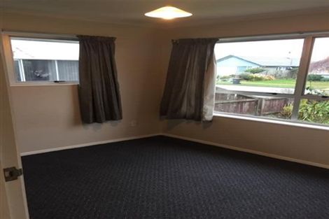 Photo of property in 12 Staffa Street, Woolston, Christchurch, 8062