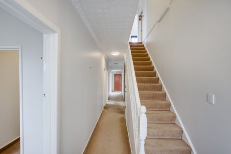 Photo of property in 32 Auckland Road, Greenmeadows, Napier, 4112