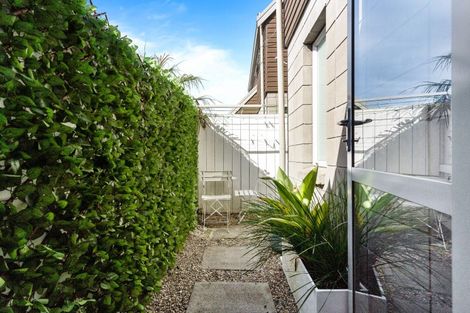 Photo of property in 306 Ocean Road, Whangamata, 3620