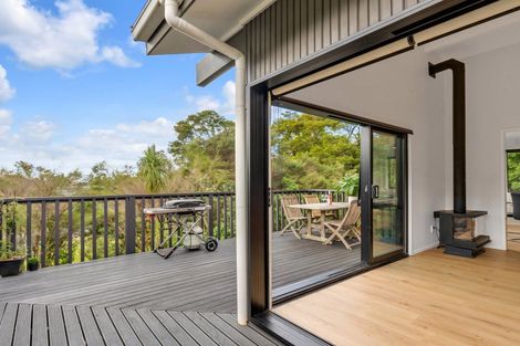 Photo of property in 21 Lastel Place, Shelly Park, Auckland, 2014