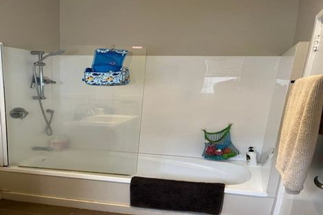 Photo of property in 4 Renton Road, Mount Albert, Auckland, 1025