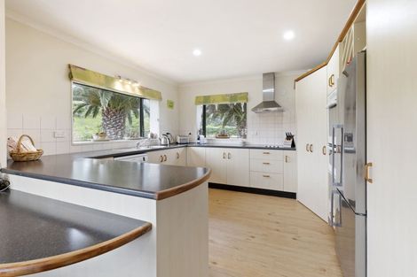 Photo of property in 47 Rutherford Drive, Waikanae Beach, Waikanae, 5036