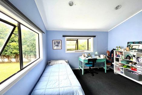 Photo of property in 473 Glenfield Road, Glenfield, Auckland, 0629