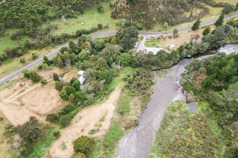 Photo of property in Mount Holdsworth Road, Mount Holdsworth, Carterton, 5791