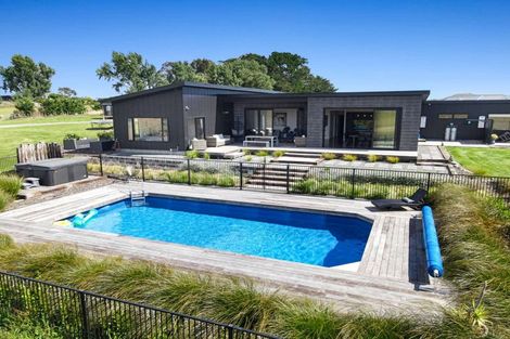 Photo of property in 57 Beechwood Road, Feilding, 4779