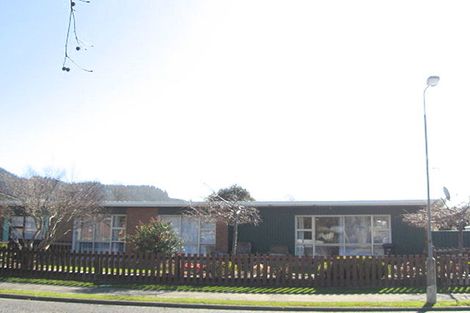 Photo of property in 2 Paterson Place, Whakatane, 3120