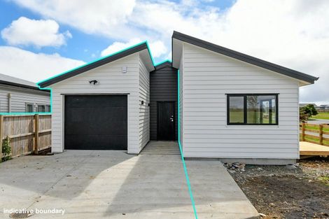 Photo of property in 107 Mutetai Road, Clarks Beach, 2122