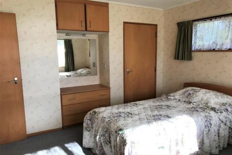 Photo of property in 13a Side Street, Clinton, 9534