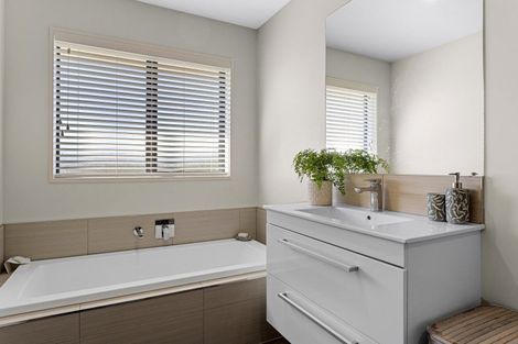 Photo of property in 48 Tupelo Place, Swannanoa, Rangiora, 7476