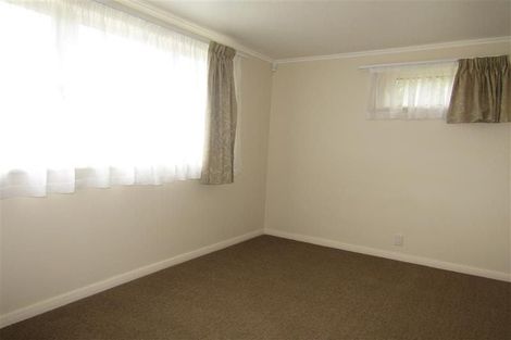 Photo of property in 2/24 Garadice Road, Rothesay Bay, Auckland, 0630