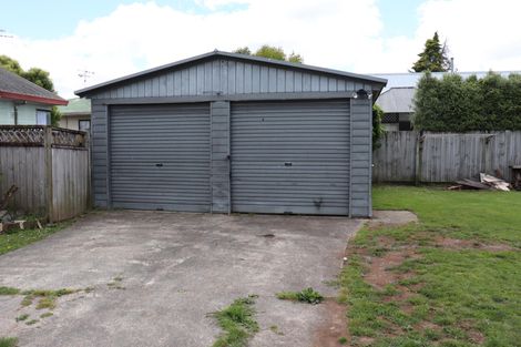 Photo of property in 5 Oak Avenue, Nawton, Hamilton, 3200