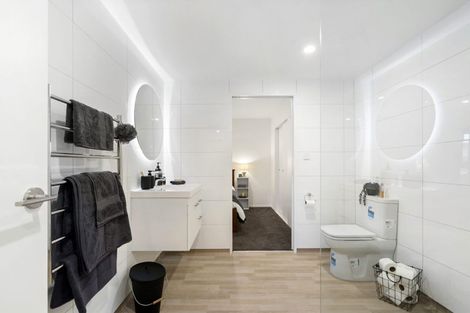 Photo of property in 206/9 East Street, Papakura, 2110