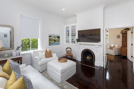 Photo of property in 26 Cranmer Square, Christchurch Central, Christchurch, 8013