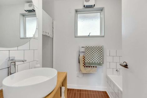 Photo of property in 39b Bassett Street, Burwood, Christchurch, 8083