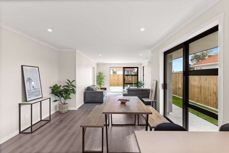 Photo of property in 17a Queenwood Road, Levin, 5510