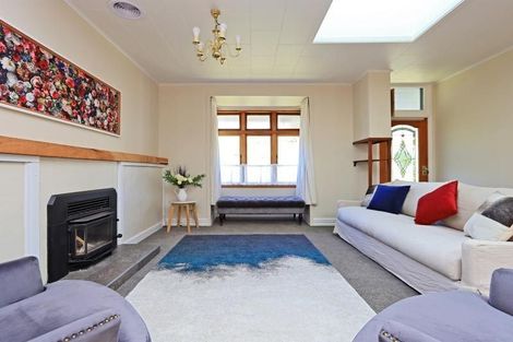 Photo of property in 10 Coote Road, Bluff Hill, Napier, 4110