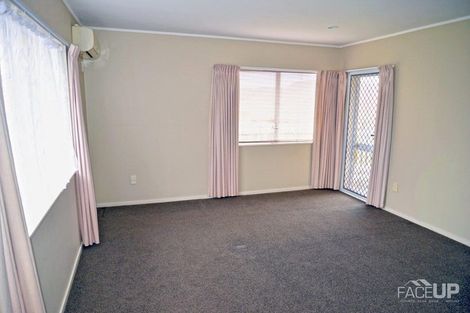 Photo of property in 107 Marina View Drive, West Harbour, Auckland, 0618