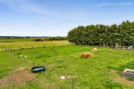 Photo of property in 5883 Mountain Road, Normanby, Hawera, 4673