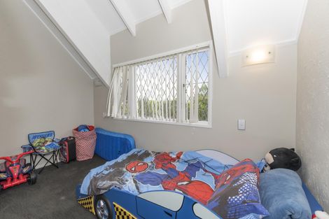 Photo of property in 10 Goodwin Drive, Rosehill, Papakura, 2113