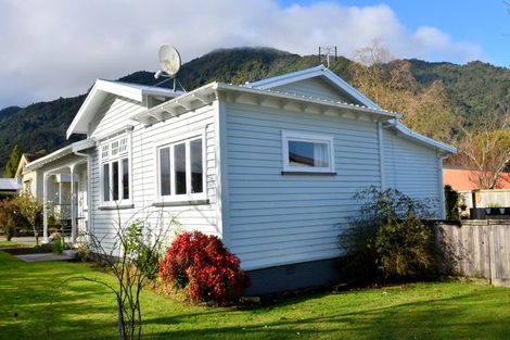 Photo of property in 1 Russell Avenue, Te Aroha, 3320