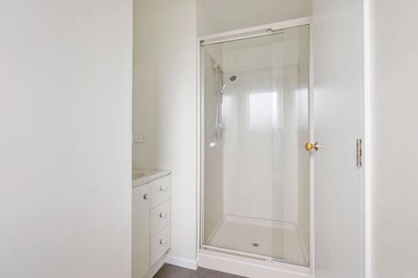 Photo of property in 2/40 Hart Road, Hauraki, Auckland, 0622