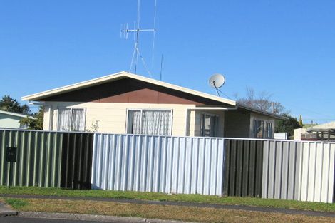 Photo of property in 10 Olive Place, Nawton, Hamilton, 3200