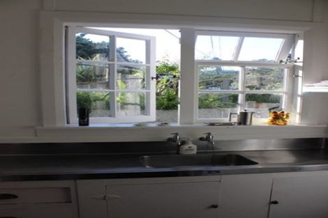 Photo of property in 17 Moana Road, Kelburn, Wellington, 6012