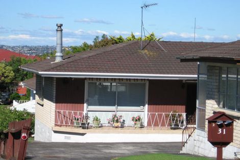 Photo of property in 2/31 Hepburn Road, Glendene, Auckland, 0602