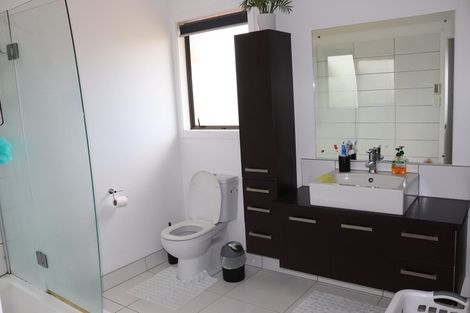 Photo of property in 34 Dissmeyer Drive, Clover Park, Auckland, 2019