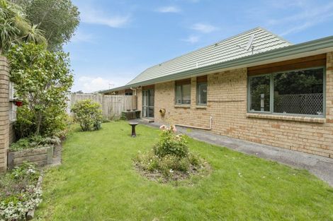 Photo of property in Redwood Village, 65/42 Main Road, Tawa, Wellington, 5028