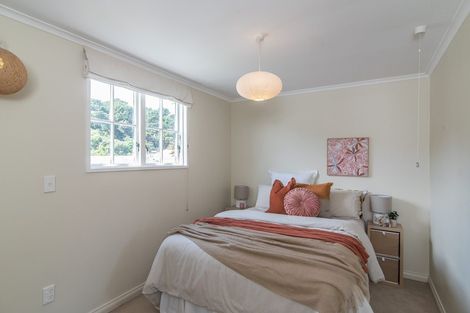 Photo of property in 20 Glendavar Street, Berhampore, Wellington, 6023