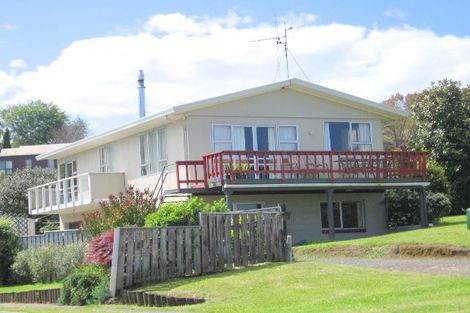 Photo of property in 138 Athenree Road, Athenree, Katikati, 3177